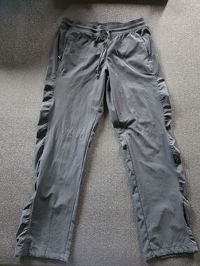 Kuhl Women's Black Jogger Sweatpants with Side Zip Pockets